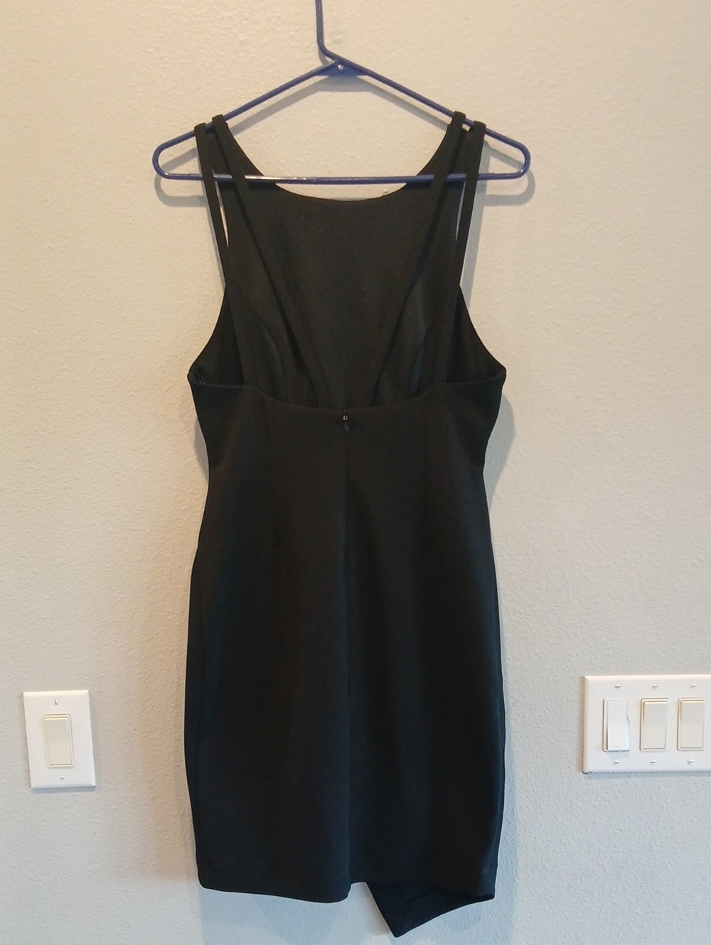 Aakaa Black Sleeveless Dress with Scoop Neck Open Back Backless Medium Summer